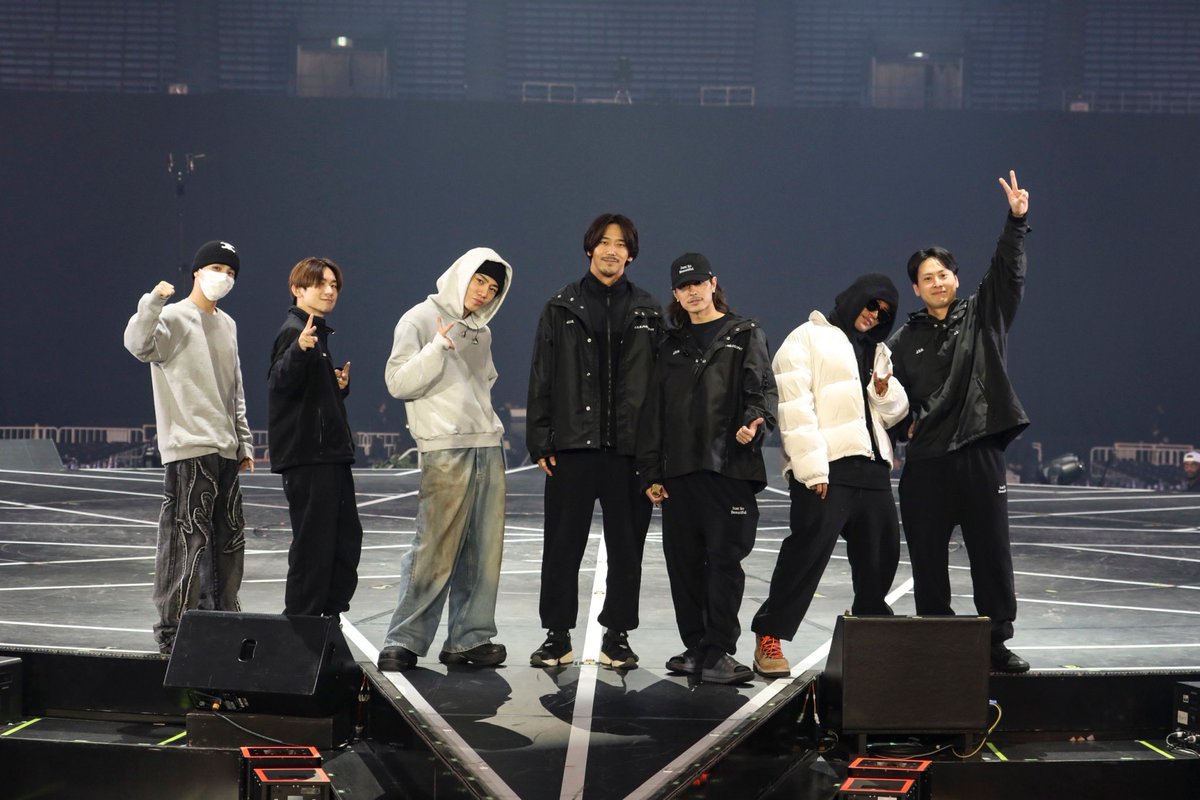 HIROOMI_3JSB_'s tweet photo. #JSB_LAND After party🎉✨✨
ありがとうございました👍✨
楽しかったです✨✨今年は本当にありがとうございました✨
明日の生出演ありますが、多くのMATEと会えるのが今年は今日が最後だったと思うので😄👋ありがとね✌️
#三代目JSOULBROTHERS https://t.co/Md8FM567JM