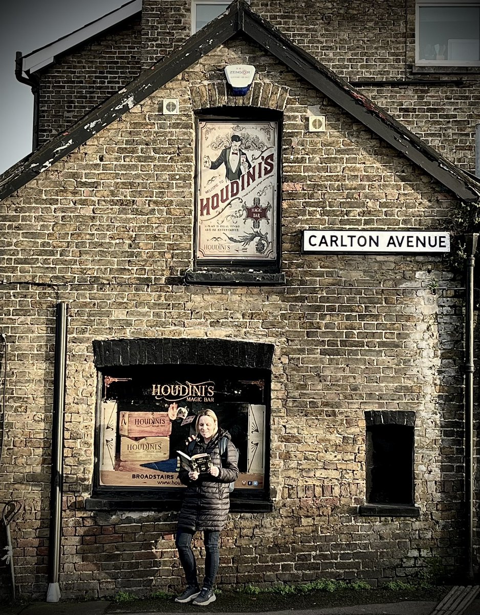 LB4SJS's tweet photo. @SandwichJunior Out and about on the reading challenge! Somewhere magical. Spooky - look where the hand ended up! https://t.co/uCrd1ZJfA8
