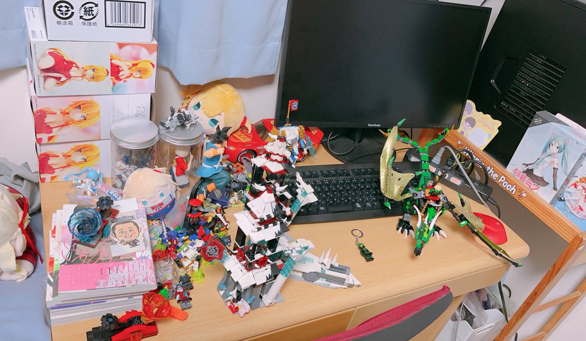 「久しぶりに息子の部屋に入った。バイトで稼いだお金の使い方が親子で似てきてしまった」|だらっちMAX@ジョー☆OKADA10周年のイラスト