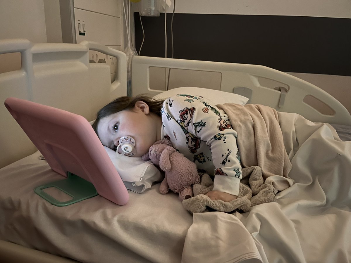 Pinkdaffodill's tweet photo. Thanks @uhbwNHS for providing compassionate care to my little pickle on Christmas Day in ED and the Obs ward ❤️ #paedsrock #christmasbugs https://t.co/14GNs8U65f