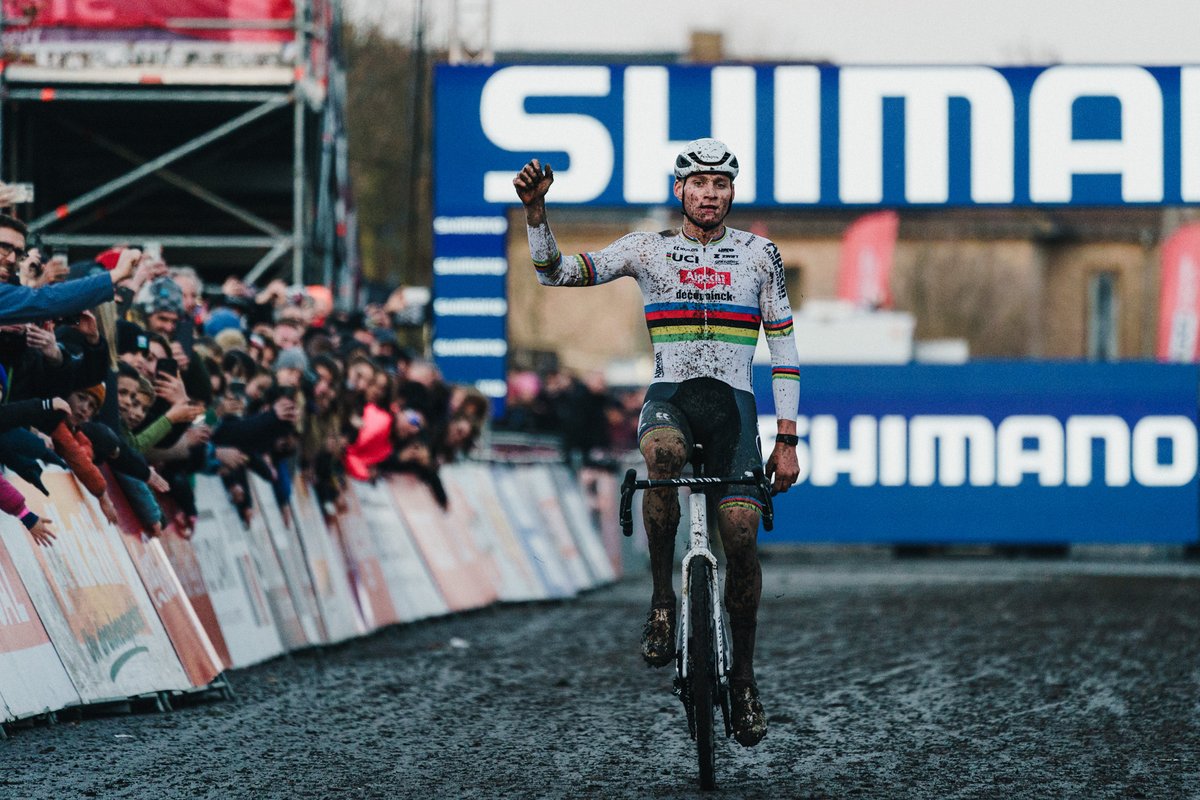 UCI_CX's tweet photo. Mathieu van der Poel 🥇 Men Elite CX in Gavere 

Never any doubt! Absolute class 👏

@SportPic_Agency #CXWorldCup https://t.co/295TijeX1o