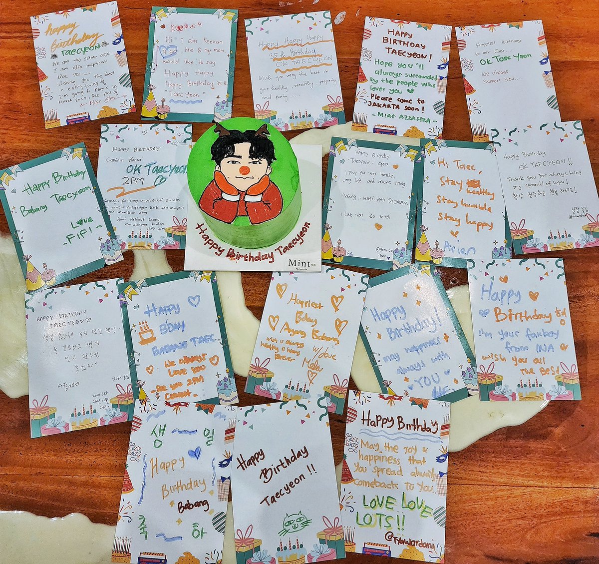 Oktizen Indonesia celebrates 𝐓𝐚𝐞𝐜𝐲𝐞𝐨𝐧 𝐁𝐢𝐫𝐭𝐡𝐝𝐚𝐲 in Jakarta 😊

The second picture is our birthday wishes for you <a href="/taeccool/">2pm 택연</a> 💚

#specialTAECYEONday
#핫티의자랑옥택연생일축하해