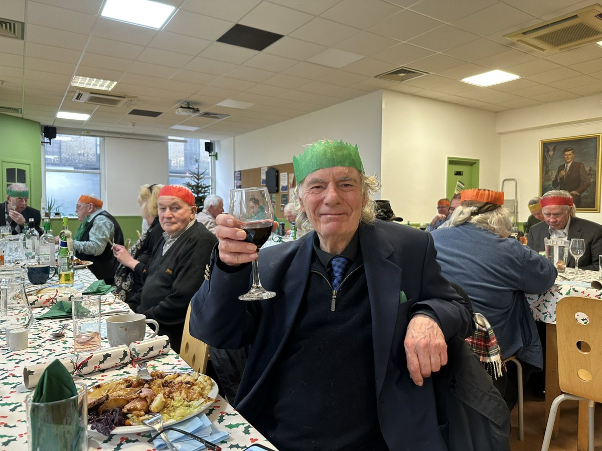 LDNIrishCentre's tweet photo. Usually, there are three women for every man that attends our daily lunch club but it was the opposite yesterday. A big thanks to LIC staff and volunteers for hosting 30 people on Christmas day. Please support our appeal so we can continue to help. 

https://t.co/vvCQysR2xN https://t.co/CJDUhAVTgb