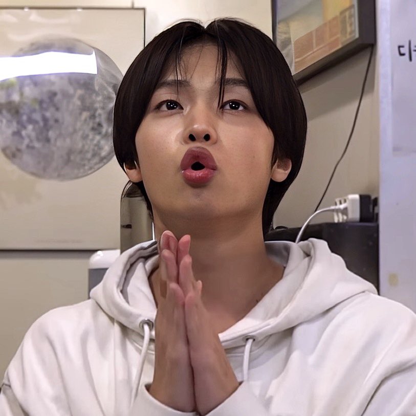 sondp_store's tweet photo. 231226 동표 네모의꿈 유튜브 
#손동표 #미래소년 #엑스원 https://t.co/GnKvy5XhUL