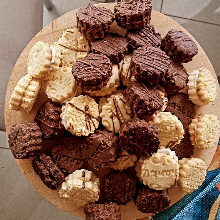 Lee_bow16's tweet photo. #LebshinConfectionery
#RomanyCreams
#LaMontagnePretoriaEast
#0818003712 https://t.co/NWcWMcM8Vj