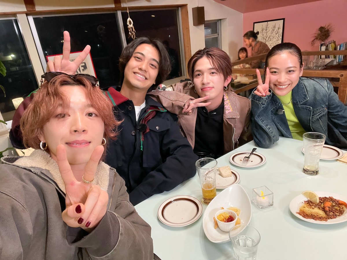Miyudance_'s tweet photo. #あの頃からわたしたちは
ご覧いただきありがとうございました〜✨📺

活動の形はそれぞれでも"あの頃"と同じようにダンスを愛し続けて来た4人😊
中学生ぶりに会えて嬉しかった！

また踊ろう💃

見れなかった方は是非Tverで❤️‍🔥🔥

https://t.co/0pYmwfq0Ca

#KingandPrince 
#髙橋海人
#BEFIRST 
#SOTA
#KAITA
#Miyu
#エモーショナルズ

@anokoro_ntv