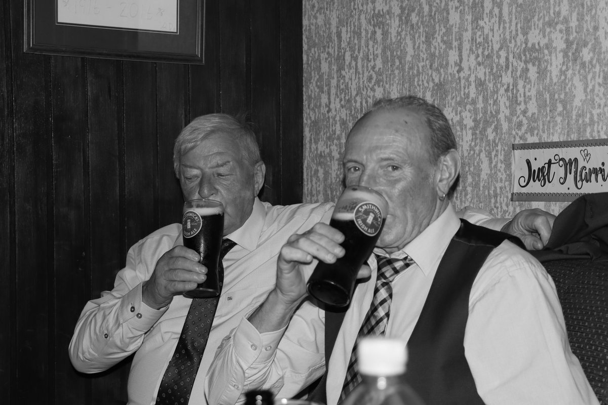 danwhyte88's tweet photo. @jasonrowphoto Typical irish wedding #rowcase #photooftheday https://t.co/iCASHw7jiv
