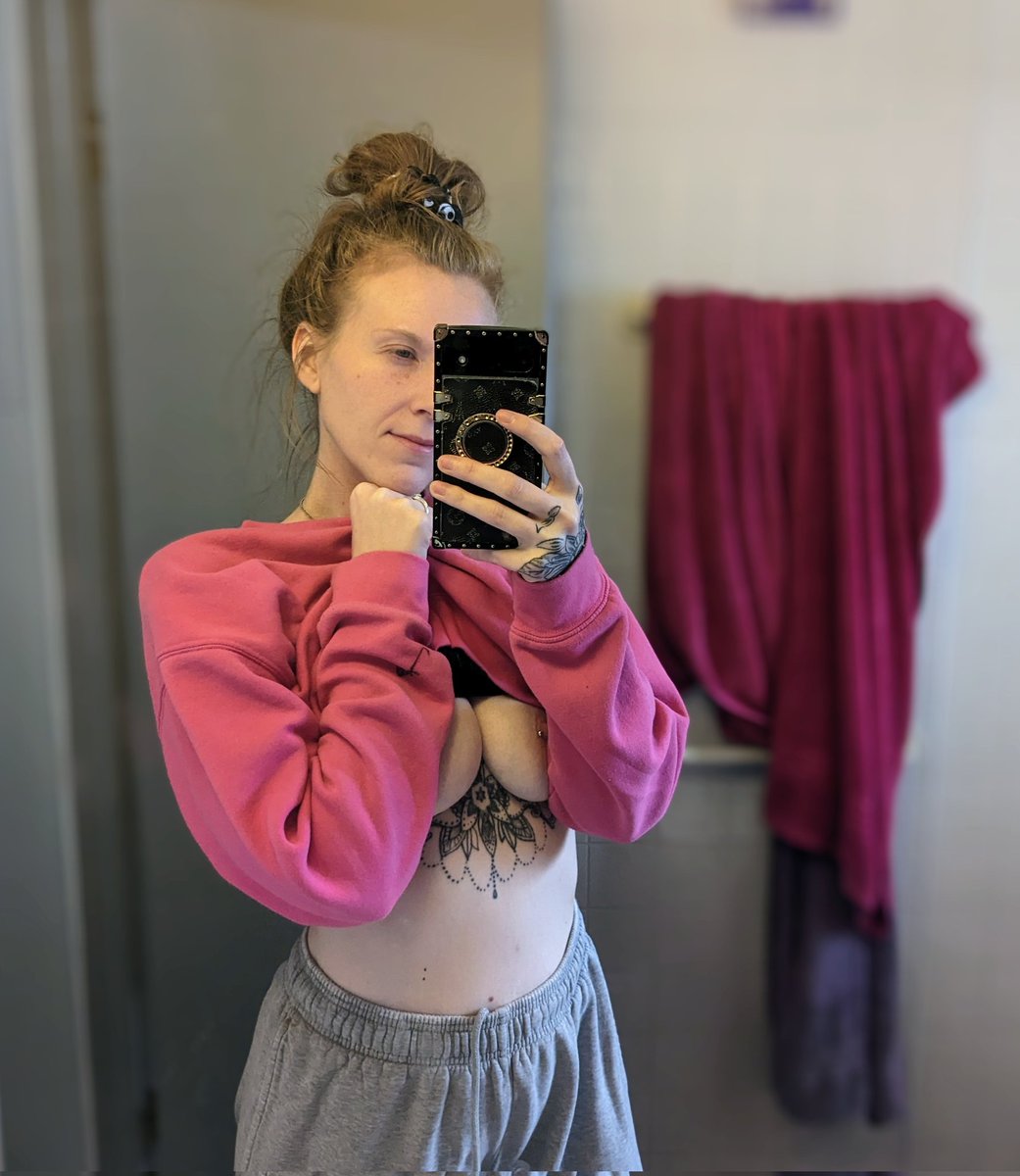 prettypeachy027 tweet picture