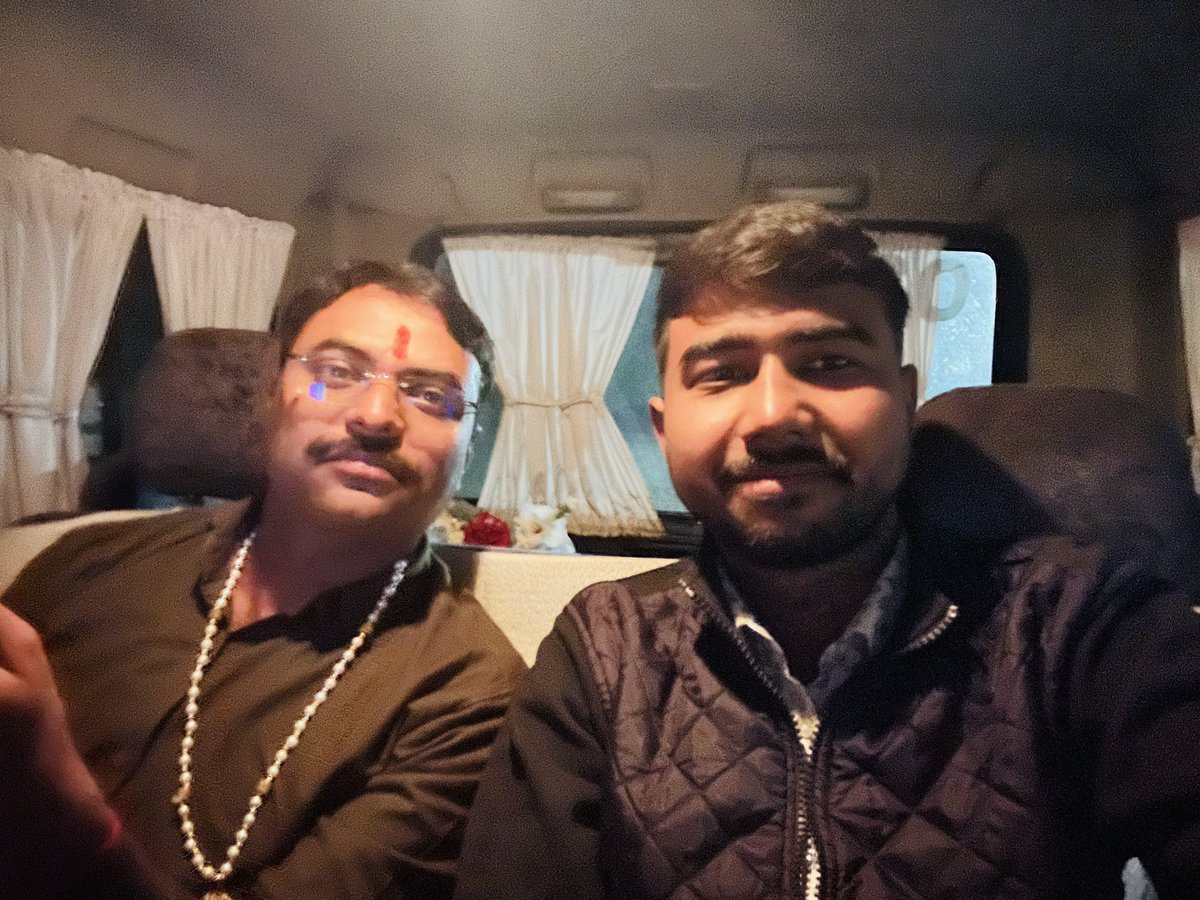 aryatyagii's tweet photo. Meerut will miss you @ArvindDysp sir 
You have given a lot to our city “Meerut” . We will never get an officer like you who always available for us whether it is day or night. We will miss you a lot .
@Uppolice need more officers like you. 
Have a safe journey to Unnao . 
#meerut https://t.co/EgAzB33gJI