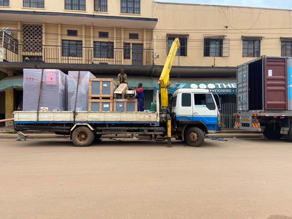 THERMOCOOLUG's tweet photo. How much money and time would it cost you to recover your Data due to High temperature blowing up your equipment? why then should you wait for disaster to happen and work under pressure. @THERMOCOOL we supply, install and maintain the best brand for your data center colling. https://t.co/rdJzSa6HSq