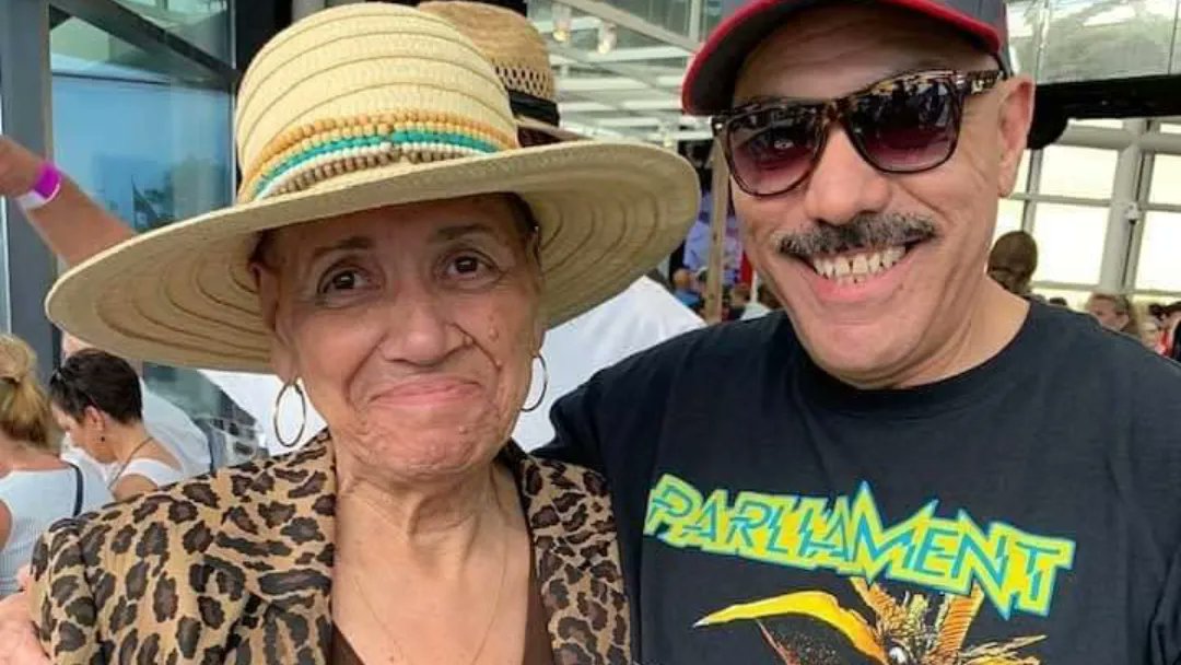 LIGE CURRY tweet media