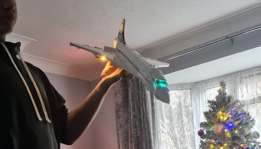 apriledmondo's tweet photo. @British_Airways we bought my son the new Lego Concirde for Christmas which he's now completed and added the lighting kit ✈️✈️ https://t.co/2rxpGQ67Gd