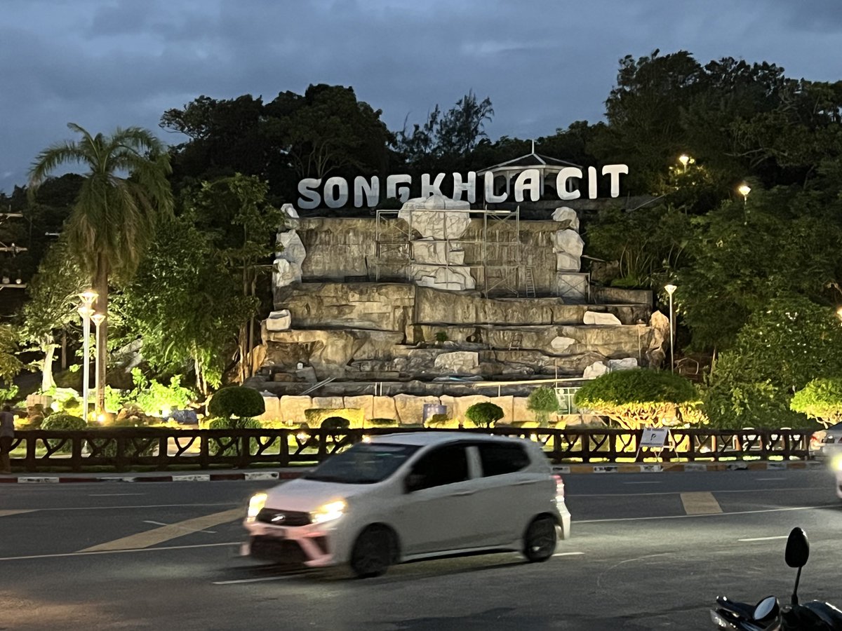 profsarker's tweet photo. Sightseeing after visiting Prince of Songkhla University. https://t.co/8ZIcUF7Dsq