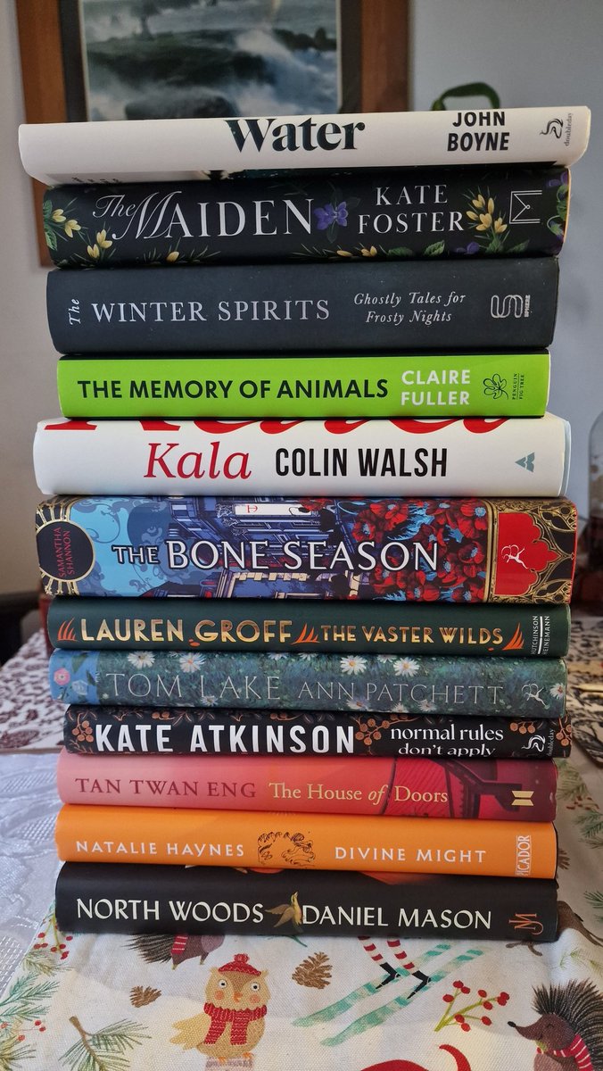 I know people have been a bit disappointed in the <a href="/Waterstones/">Waterstones</a> sale but I had a lovely morning visiting <a href="/PompeyBookshop/">Waterstones Portsmouth</a> &amp; Waterstones Petersfield and came home with a fantastic haul That's my Christmas gift cards spent!