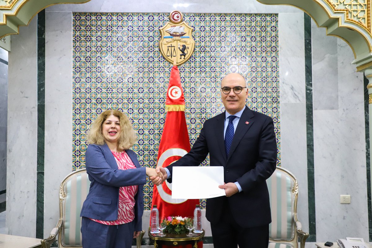 I received Mrs Olga Anagnostopoulou who handed me a copy of her Credentials as the new Ambassador of 🇬🇷 to 🇹🇳 I expressed to the new Ambassador my best wishes for success in her mission and the willingness of the Ministry to provide her with all required facilities