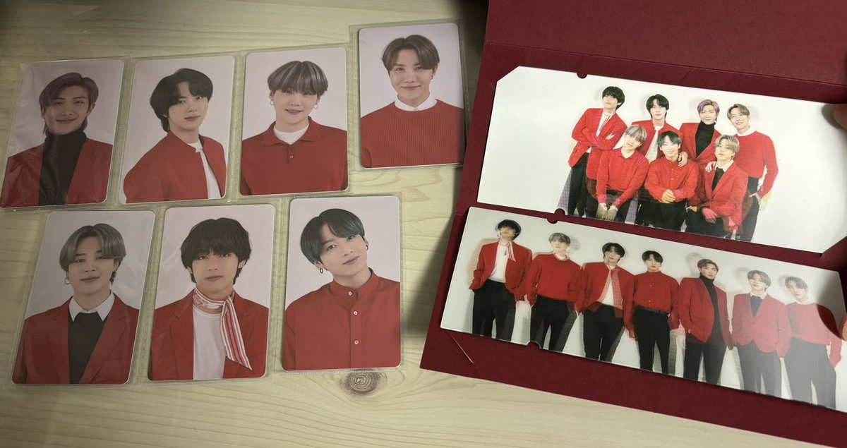 yangdo2839's tweet photo. MAP OF THE SOUL 맵솔콘 공식 MD 
카드티켓+렌티큘러티켓 양도합니다 

일괄 택포 2.3에 양도합니다 

#방탄 #방탄양도 #양도 #bts #방탄소년단 https://t.co/KE5ngMoWeM