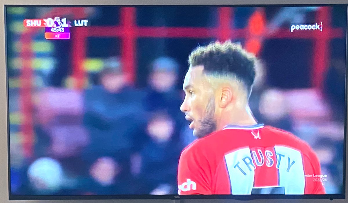 soccer_rabbi's tweet photo. Boxing Day footie! 

I’m enjoying catching up with former #Rapids96 cb Auston Trusty and Sheffield United.

#EPLonNBC #PLMornings https://t.co/YA3SSa5XBZ