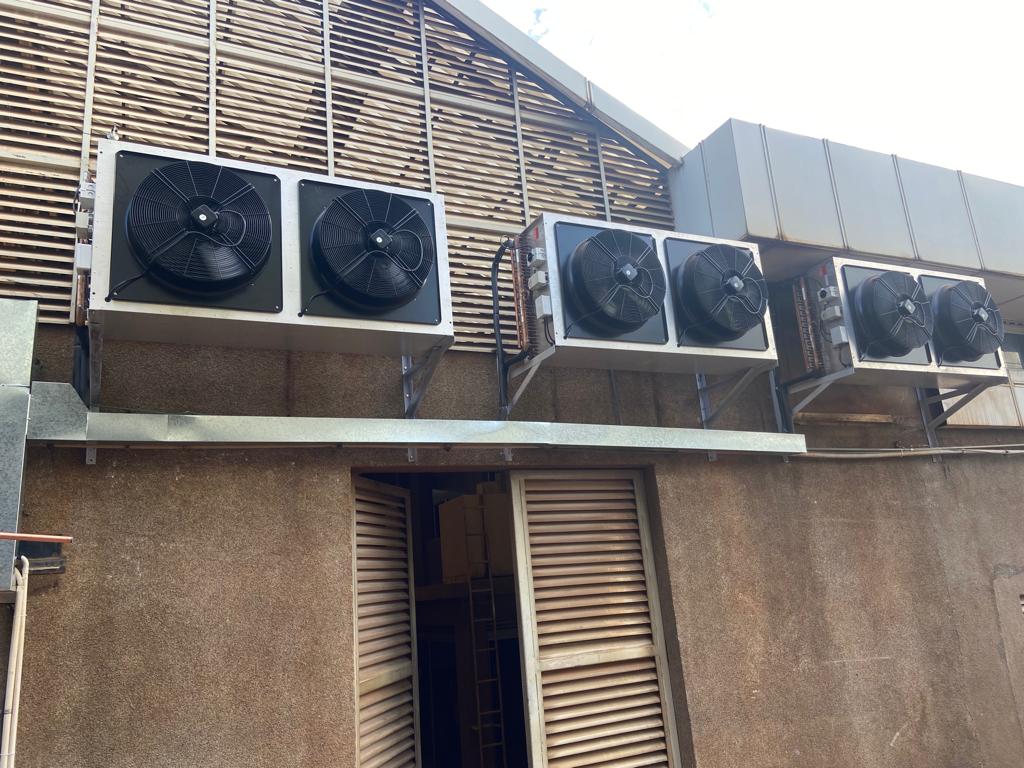 THERMOCOOLUG's tweet photo. No more sleepless night with N + 1 redundancy and 24/7 temperature and humidity monitoring system and email or SMS alert. https://t.co/Gkar0YUtkF