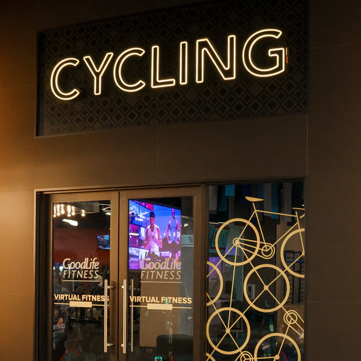 GoodLifeFitness's tweet photo. We're getting ready to cycle into 2024, come and join the ride π² #GoodLifeFitness #CyclingClass https://t.co/MkI6D8u57N