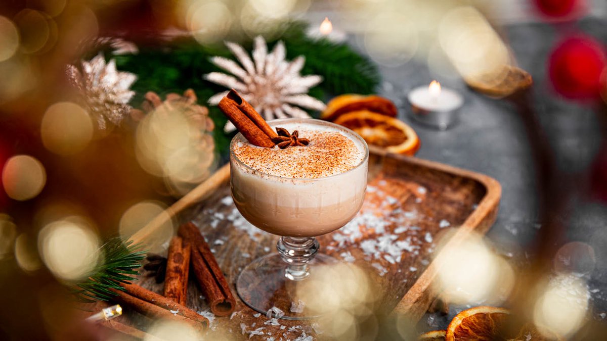 Guy Fieri Flavortown Meals, vegan holiday nog, and toasty vanilla M&amp;M’s for the holiday season. That and so much more in the 10 Things You Should Know for December coming at you! fona.com/articles/2023/…