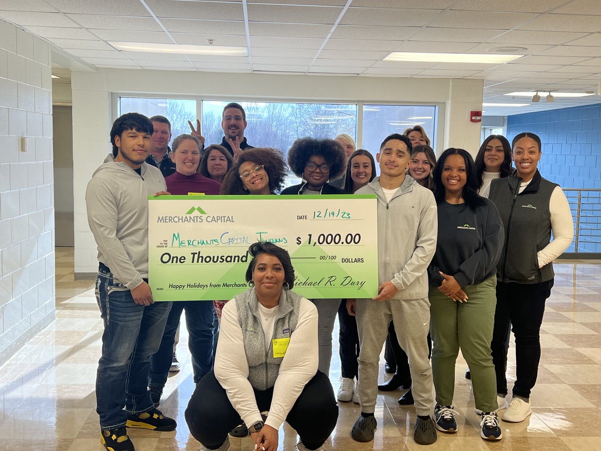 MerchantsCap's tweet photo. We were excited to join our Providence Cristo Rey High School student interns for a surprise holiday lunch last week!
An employee-driven donation coordinated by Daquena Carter was generously matched by Merchants Capital.
#MerchantsOnTheMove #cristoreyindy #corporateworkstudy https://t.co/Jb8CnoYZyW