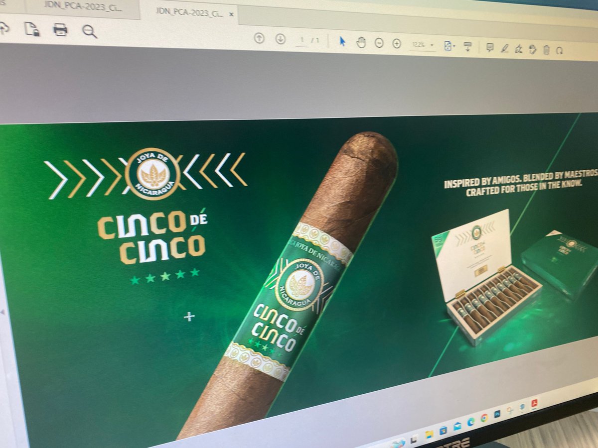 GDisplays's tweet photo. Large format printing...!!! 💻 🎨 💯 

#lightboxes &amp; #graphics #ledpanelscreen #ledlights #displays #graphics #retaildisplays #retailsolutions #turnkeydesign #turnkeyoperations #displays #travelretail #travelretailamericas #dutyfree #millwork #millworkdesign #popdisplay https://t.co/SEbo4sn2kA