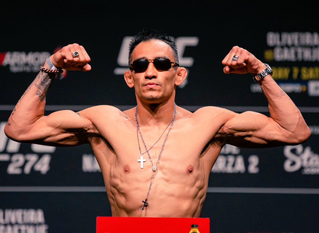 Sa_Gwang's tweet image. 🚨BREAKING🚨

Tony Ferguson signs an 8-fight deal with the UFC and vows to make the phrase &quot;5 fights and a title&quot; a reality.

#UFC #MMA