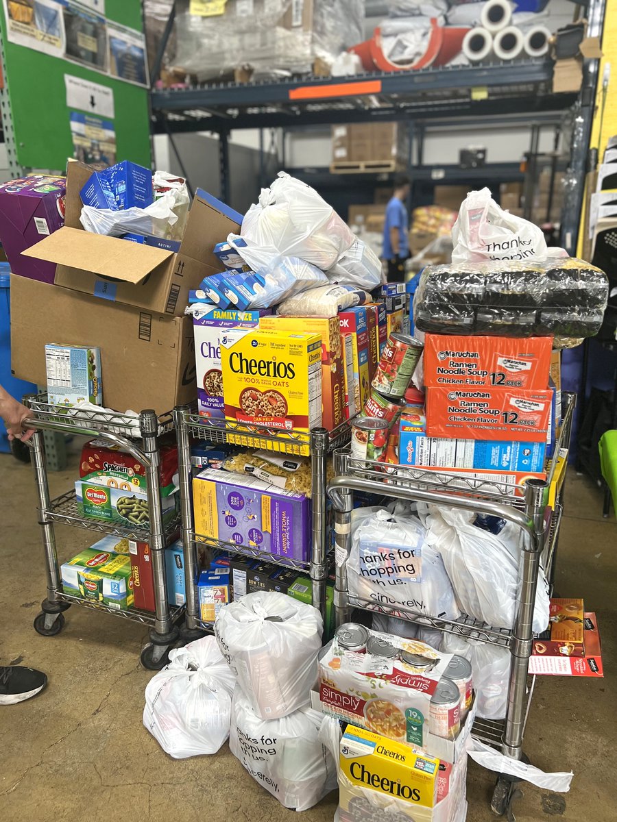 West Suburban Community Pantry tweet media