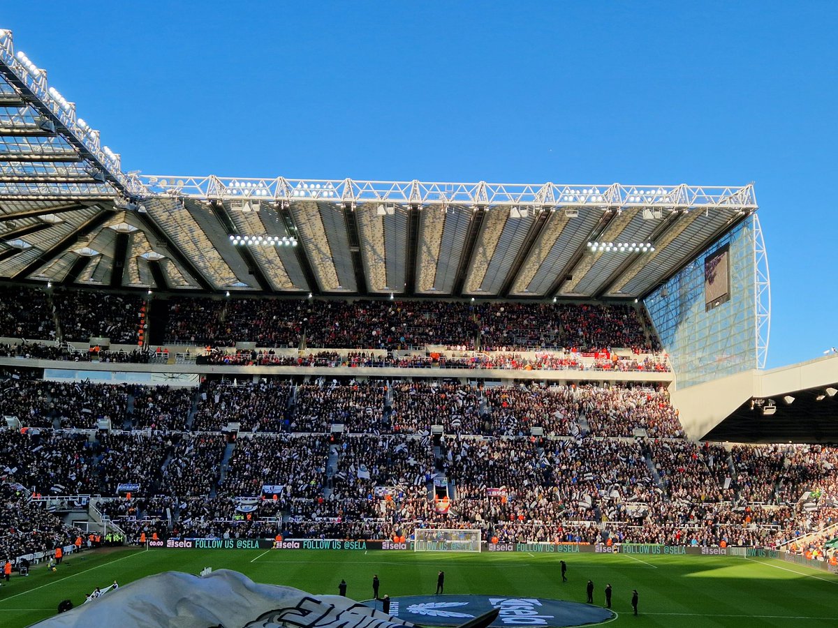 fatgeordiemessi's tweet photo. Nothing but respect for @NFFC and their fans today. Out fought, out scored and out sang us by a country mile today. To bring that many fans for a 12.30pm boxing day game 👏🏼👏🏼👏🏼 we have to pick ourselves up and start again #NUFC #NFFC https://t.co/GcfEey8YlK