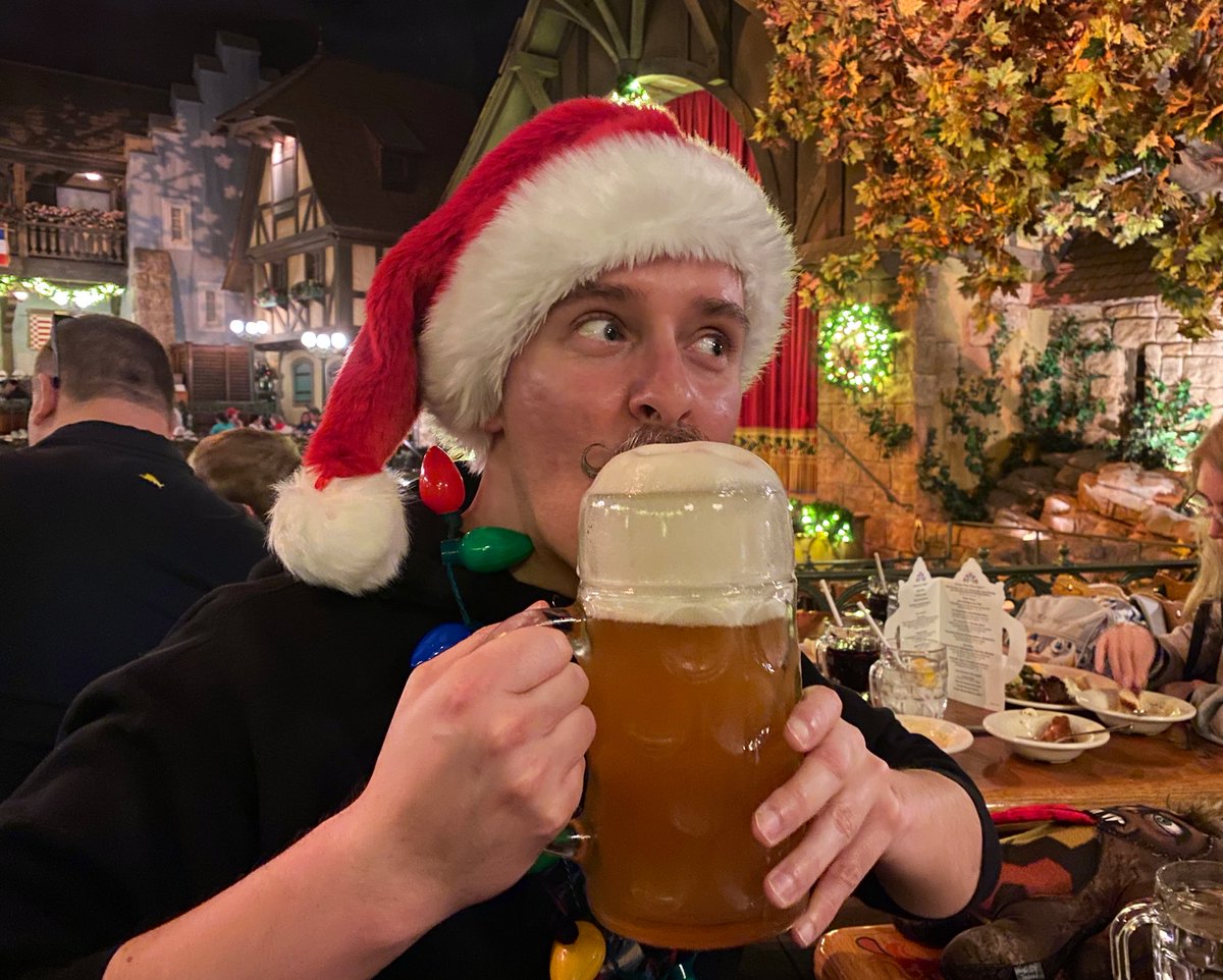 OMFGItsVico's tweet photo. A Very Merry Biergarten Christmas last night (with surprise guest star, Krampus!). 🎅🏻🍺 https://t.co/vDh8FB1qId