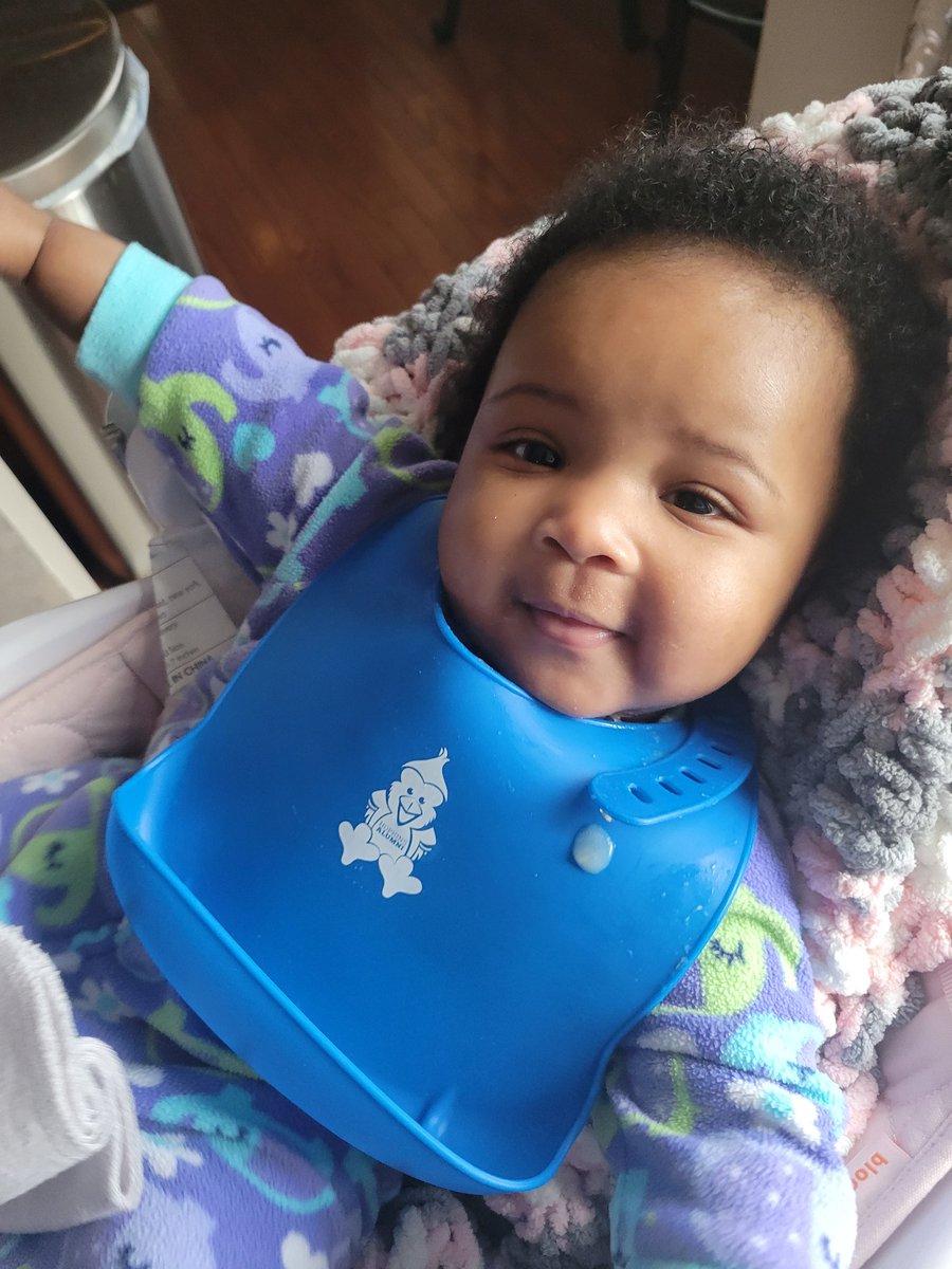 bscwallace's tweet photo. Seasons' Greetings!
Grateful for the gifts that keep on giving, especially on this first day of #Kwanzaa !
Shout out to #jhualumni for gifting us this amazing baby bib!
@JHUeducation
@JHUSafeSchools @JohnsHopkins
#ZENW
#Umoja (#unity)
#MaulanaKarenga https://t.co/3iiV11ZpLs