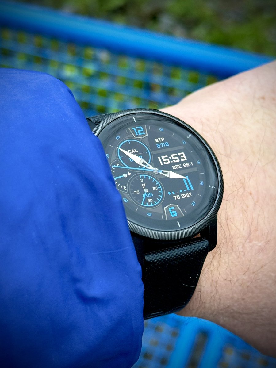 DANdFRA's tweet photo. What’s on your #Garmin today? Beautiful “Racer” #watchface #clockface by @garmin for #GarminVenu #GarminVenu2 #GarminVenu3 #Venu #connectIQ #fitness #goGarmin https://t.co/2LRMHREIGd