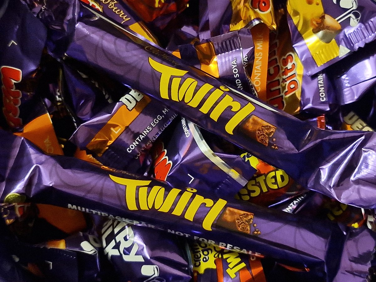 Gary C Wood (@gc_wood) on Twitter photo I think the Twirl Heroes like didn't get the shrinkflation memo, <a href="/CadburyUK/">Cadbury UK</a>! They might be the last Heroes standing when all the rest are actually microscopic! 😂 I think the Twirl Heroes like didn't get the shrinkflation memo, <a href="/CadburyUK/">Cadbury UK</a>! They might be the last Heroes standing when all the rest are actually microscopic! 😂