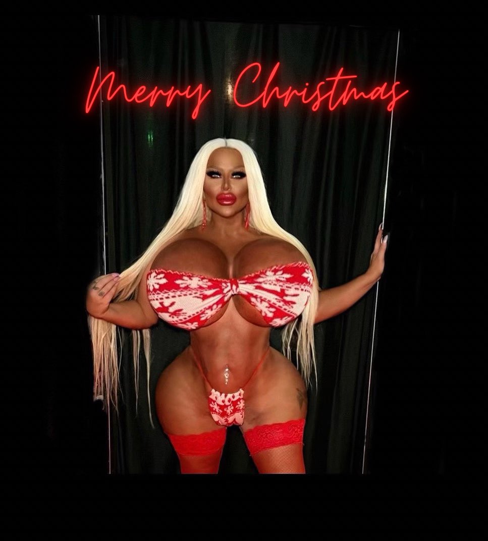 🎄Merry Christmas 🎄I hope all you men are enjoying watching your ungrateful kids moan about their presents and your wife still in her unattractive pyjamas 🤣