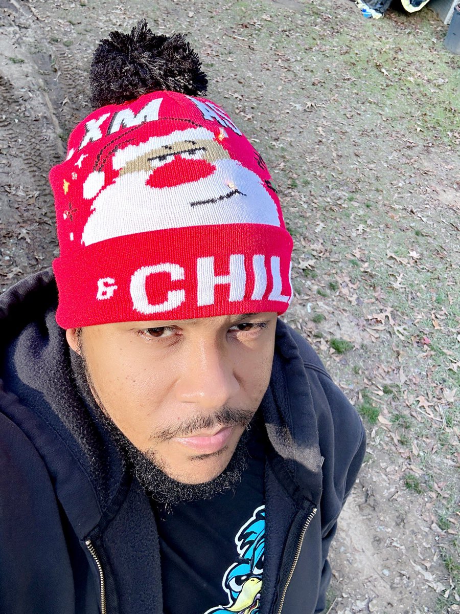 318Pooh's tweet photo. Merry Christmas https://t.co/5sF3QrS9la