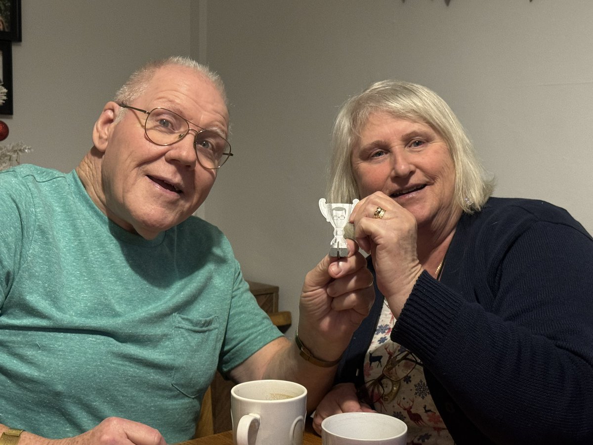 Emma Thompson tweet media