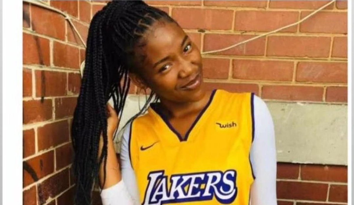 Chioma Nkau was Last seen: 22/12/23 @ 5pm DURBAN CBD wearing: khaki pants with a black crop top &amp; a khaki bucket hat. She has never been seen since. If you know her whereabouts or any information please contact her mom on: (081) 382-3385

Repost For Awareness
