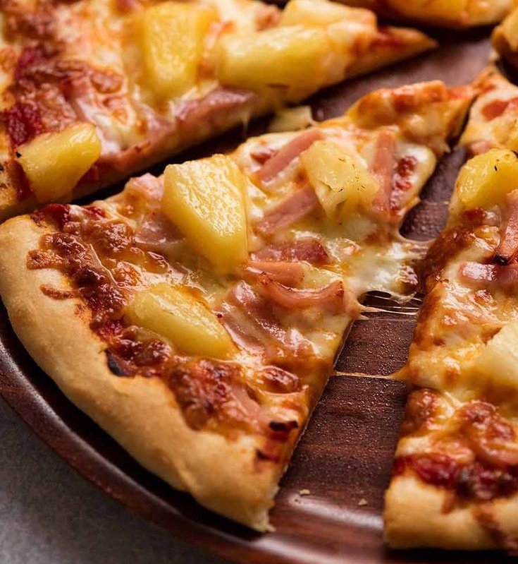 tdtwtbakery's tweet photo. ORDER UP !! .𖥔 ݁ ˖
🍕 hawaiian pizza for @superaquachick from 🍍 anon !! 
`` pineapple on pizza sux, but here u go ^_^ ``
ENJOY ♡ https://t.co/4zY0ARDAMJ