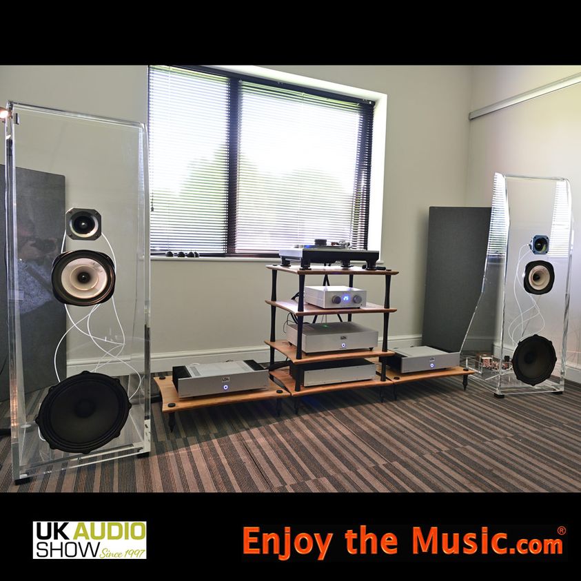 enjoythemusic's tweet photo. Longdog Audio Speakers At The UK Audio Show 2023
https://t.co/TDoLcGp0LS
#LongdogAudio #Loudspeakers #UKAudioShow2023 #OpenBaffle #Lowther #Supravox #PhonoStage #StereoAmplifier #Audiophile #HighEndAudio #MusicFirst #Stereo #SoundSystem #EnjoyTheMusic https://t.co/a5u35WNIRg
