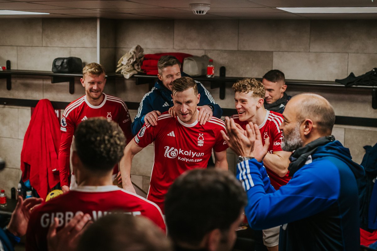 NFFC's tweet photo. A lot of love for Chris ❤️ https://t.co/YnhX2mFrFW