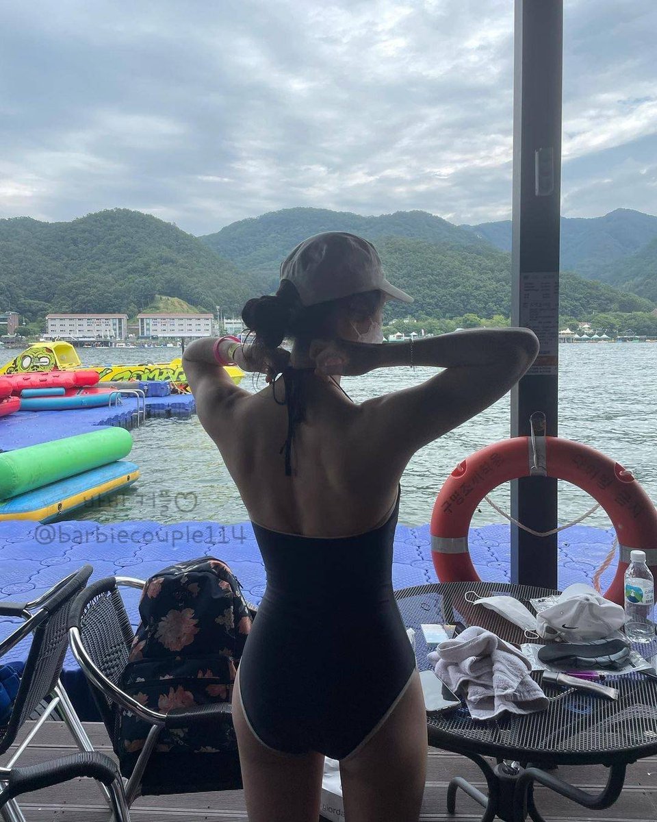 싸워서 딱 한장만 올려놓고 잠수좀 탈게요!