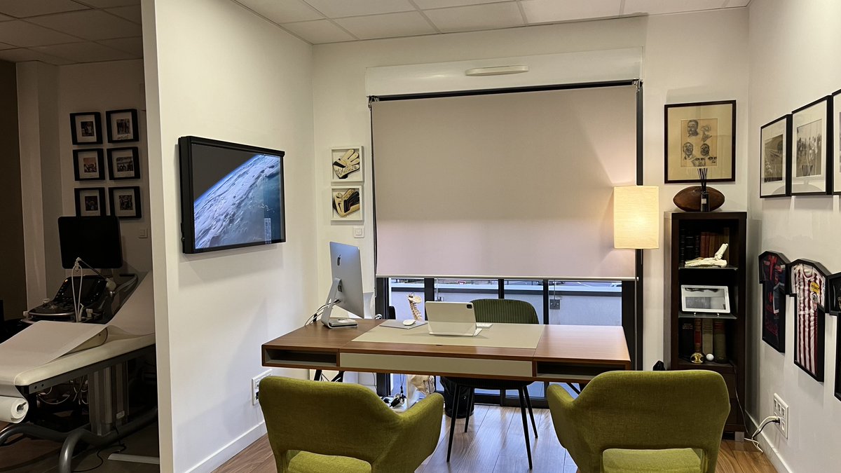 Negatoscreen1's tweet photo. En #Corse, nouvelle installation d'un #Negatoscreen "black edition", parfaitement intégré dans son environnement. 
Retrouvez notre gamme de négatoscopes hybrides (pour radios numériques ou sur films) sur https://t.co/RQq4b20ES5 https://t.co/N6FglB6KM6