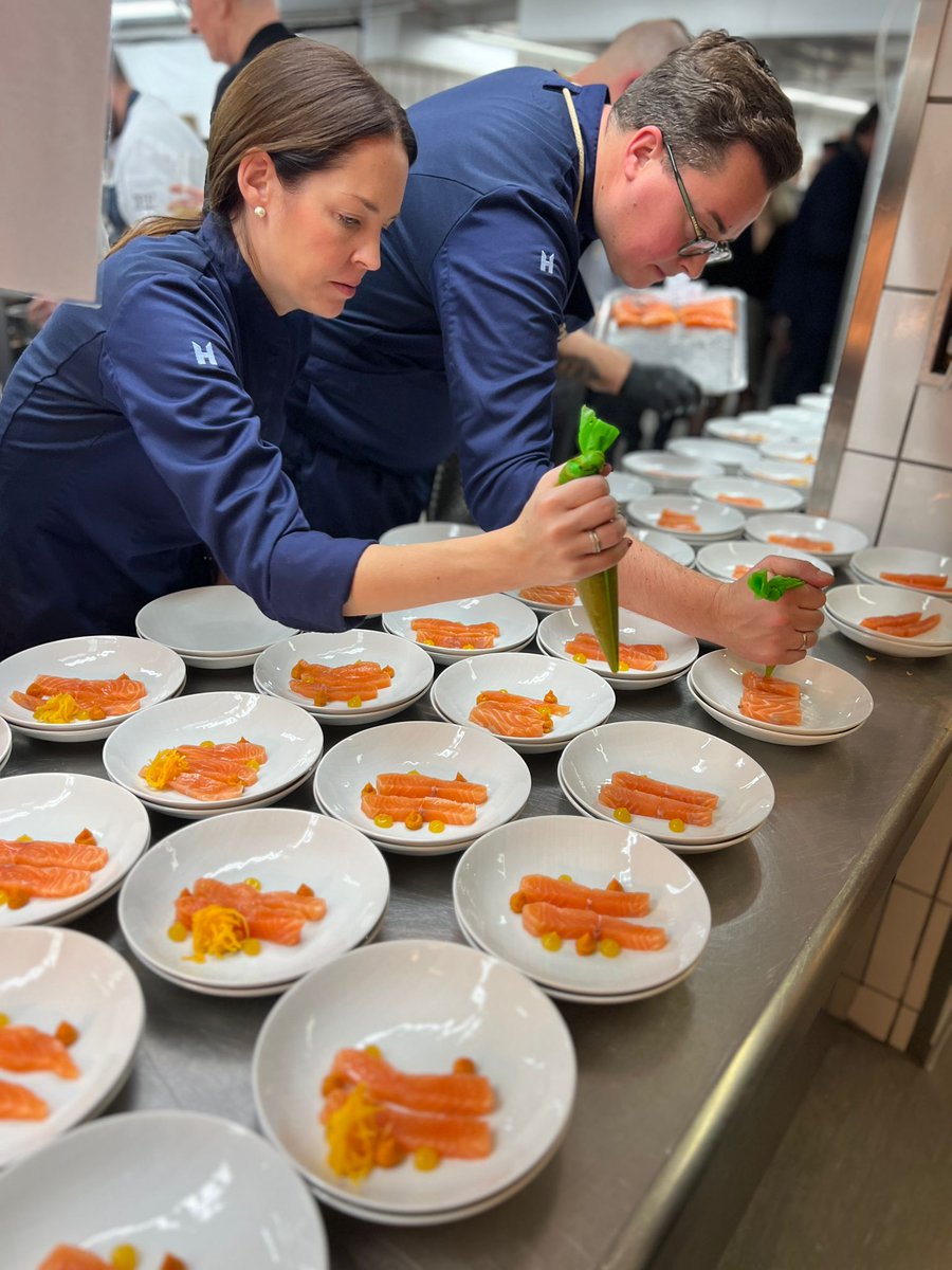 In den vergangenen 360 Tagen haben wir fleißig gearbeitet und mit unseren Gästen viele Erfahrungen geteilt und gesammelt. Deshalb möchten wir einen Rückblick auf 2023 mit Euch teilen.

1. Konzert Permanent Vacation
2. Bergfest
3. Küchenfest

To be continued....