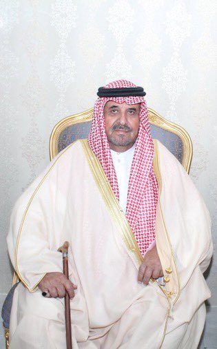 الحمد لله الذي هيئ الكرام لنيل المكرومات، وأعزمهم بطلب علا الدرجات، وأحلهم بعفوه ومنه منازل لم يبلغها إلا صادقي النيات، لقد ضرب الشيخ حميد القريقري بعفوه عن قاتل ابنه أروع الصور في العفو والصفح، صور سيسطرها التاريخ وتحكيها الأجيال، فلها منا كل الشكر والتقدير والاحترام، ونسأل الله