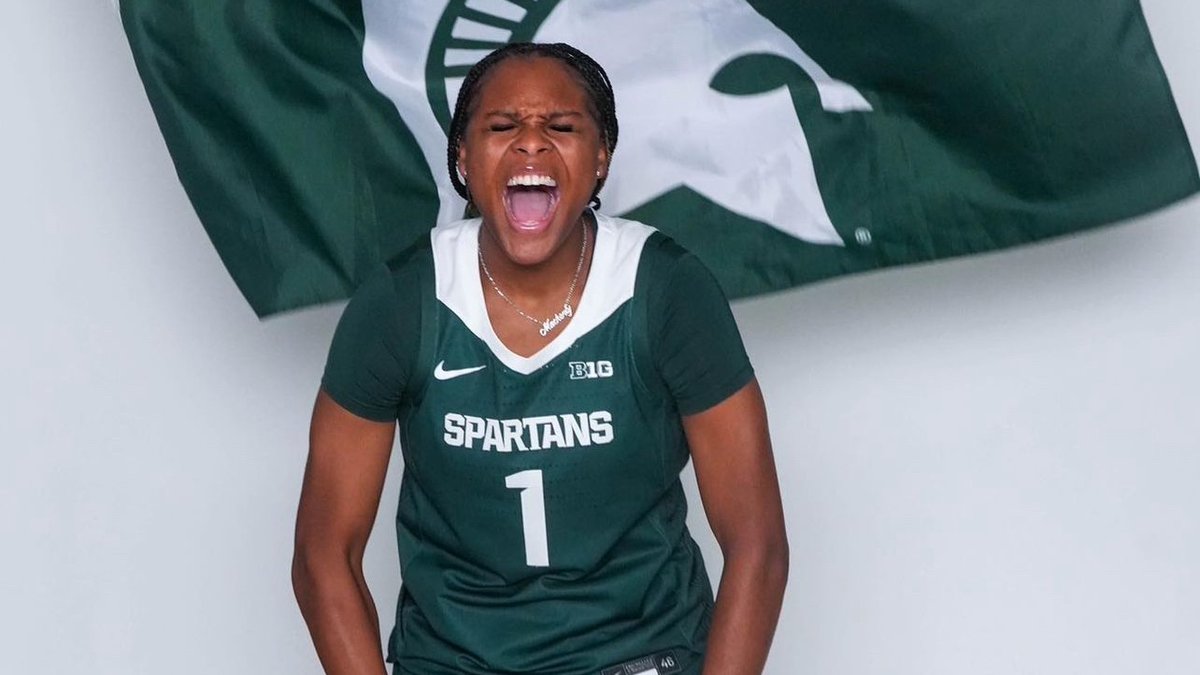 94FeetWBB's tweet photo. Mackenly Randolph Update🚨 

Where will the #21 2024 Recruit commit? Her finalist include:

Michigan St🟢
Louisville🐦 
Notre Dame☘️ 

Comment your predictions below!

@MacMackenly05 | #wbb https://t.co/kdyBAZPBGl