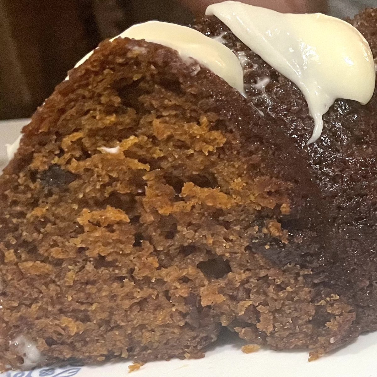 This always happens to me. I put out a cake I just made and it gets cut into and eaten immediately before I can snap a good photo 🤦🏼‍♀️😅

Best and moistest carrot cake for the win! And that cream cheese frosting OMG 🥕 🤤