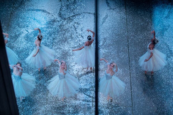 wperrondancemag's tweet photo. Wahoo! @nycballet landed on the front page of @nytimes with a photo @kirstenluce from backstage during the Snow Scene. The article's about NYC not getting snow except in certain places like @LincolnCenter #Nutcracker
@DanceCriticsDCA @DanceStudies #Tschaikovsky https://t.co/TnsfEyDIHr
