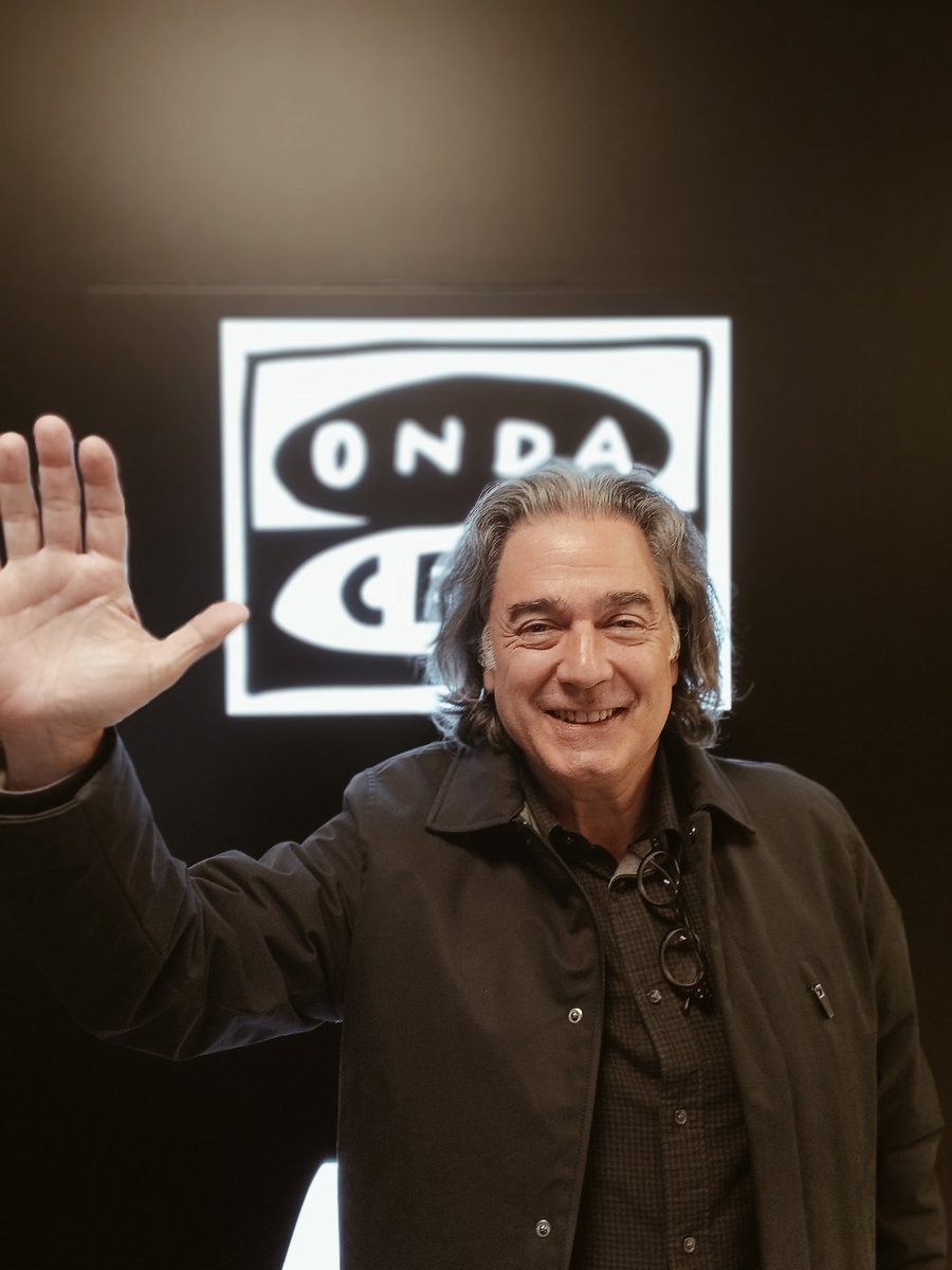 Ya tenemos en el estudio de <a href="/OndaCero_es/">Onda Cero</a> a Joaquín  Gálvez <a href="/winemantv/">Wineman</a> , enólogo y divulgador que nos habla de los vinos isleños.