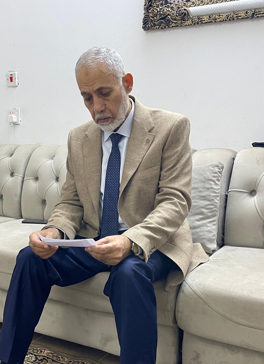 _أن التحدي الأكبر اليوم هو صناعة جيل جديد يقود الحياة بمنهج جديد.
(موسوعة يوميات قضية لدكتور طه الدليمي)