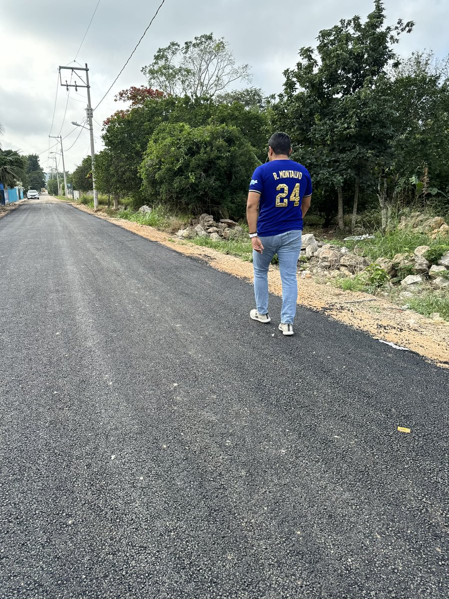 RafaMontalvoMx's tweet photo. Inicio el día en los accesos a las unidades de Cabaché y Plan Chac Yotholin. Aquí hace más de 30 años que el camino no se hacía.
Asi como el de esta #dama hay cientos de #historias vamos a contarlas! #Yotholin #Ticul #campo #campesino #mujeres #DejandoHuella #Ruta21
•
•
Mensaje dirigido a Militantes y miembros de la Comisión Permanente Nacional del PAN.